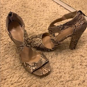 Tahari Dayna snake print heels